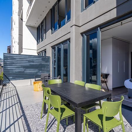 16 On Bree Luxury Apartments Кейптаун Екстериор снимка