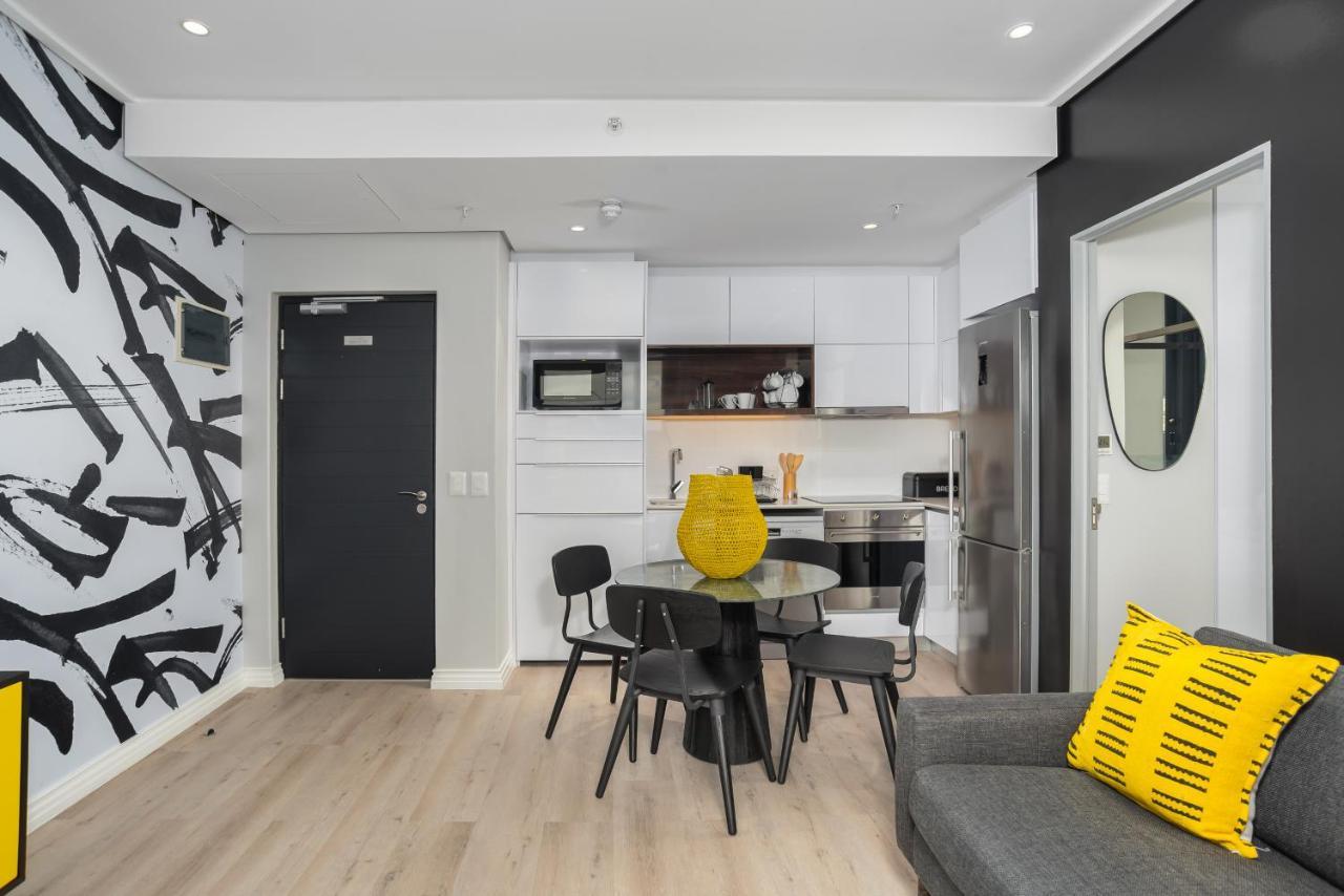 16 On Bree Luxury Apartments Кейптаун Екстериор снимка
